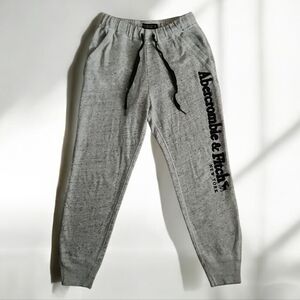 Abercrombie & Fitch Soft Fleece Sweatpants-Medium